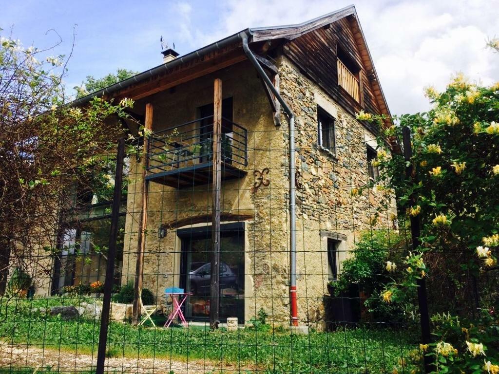 Grand Studio Au Calme A La Campagne, Tout Pres De La Ville !!! Venon  Exteriör bild